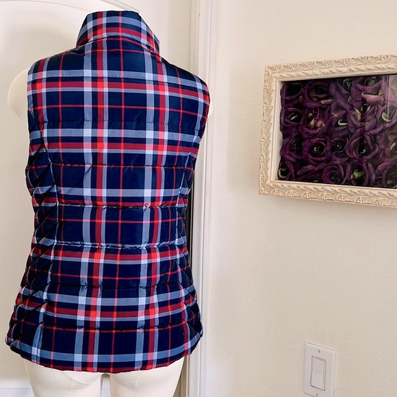 TOMMY HILFIGER~Puff Vest / Like New - Picture 4 of 12